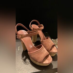 GUCCI platform heels size 7